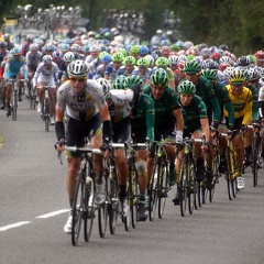 Deux HTC m&egrave;nent le peloton TDF 2011