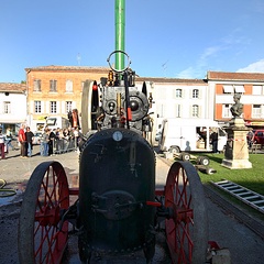 TRACTEUR 1880