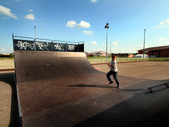 N&eacute;grepelisse Skate parc