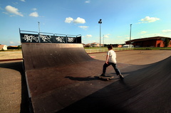 N&eacute;grepelisse Skate park