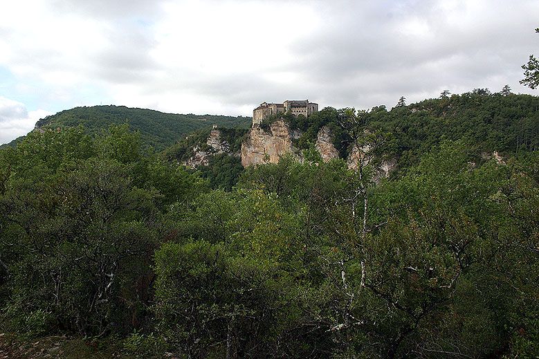 Vue sur le château de Bruniquel