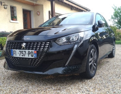 Peugeot 208 II avec option radar