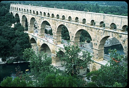 Pont-du-Gard-1985-08-05.jpg